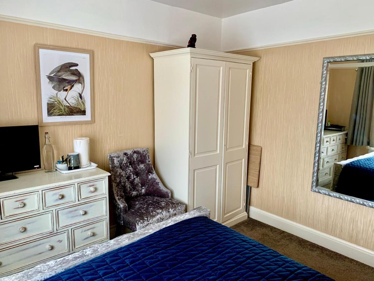 Sw Bed & Breakfast Свіндон Екстер'єр фото