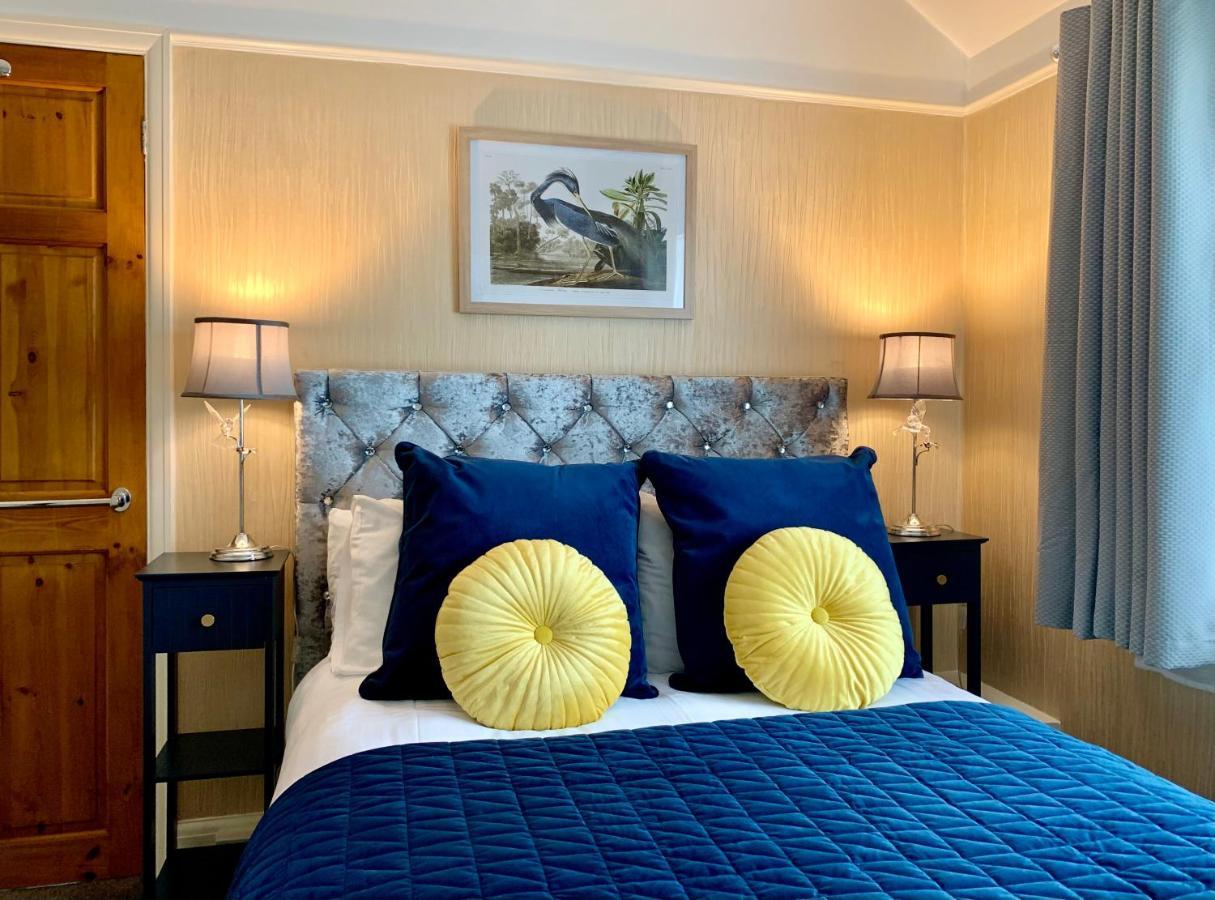Sw Bed & Breakfast Свіндон Екстер'єр фото