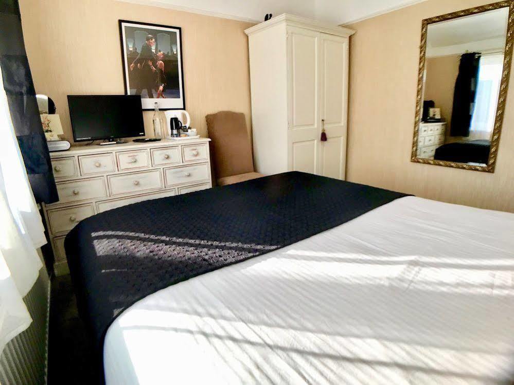 Sw Bed & Breakfast Свіндон Екстер'єр фото